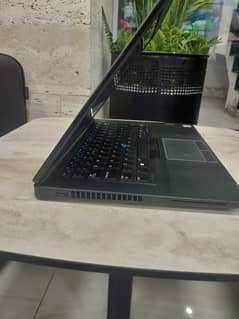 Dell latitude e5470, i7-6th gen, 8gb/500gb, 9/10