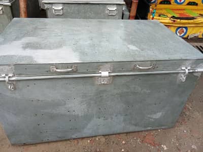 Heavy Iron Paiti Trunk – Store & Home Storage Box