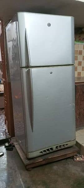 Urgent full size fridge for sell 2