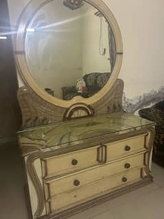 bed dressing table with 2 side table 0