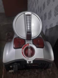 Vacuum cleaner     0323 4899485