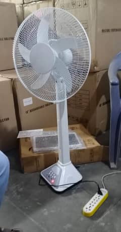 pedestal Charging fan plastic Body with Solar plate