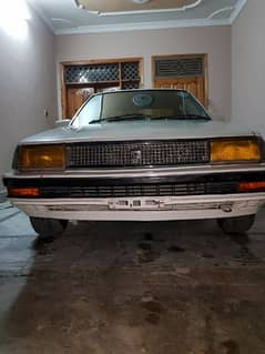 86 Toyota Corolla SE saloon 87 7 lac