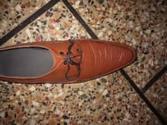 best quality shoes (size 7-40)