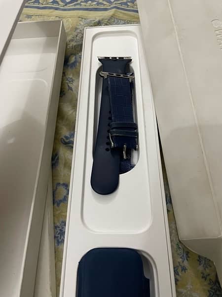 Apple Watch Series 6 Navy Blue Used 1