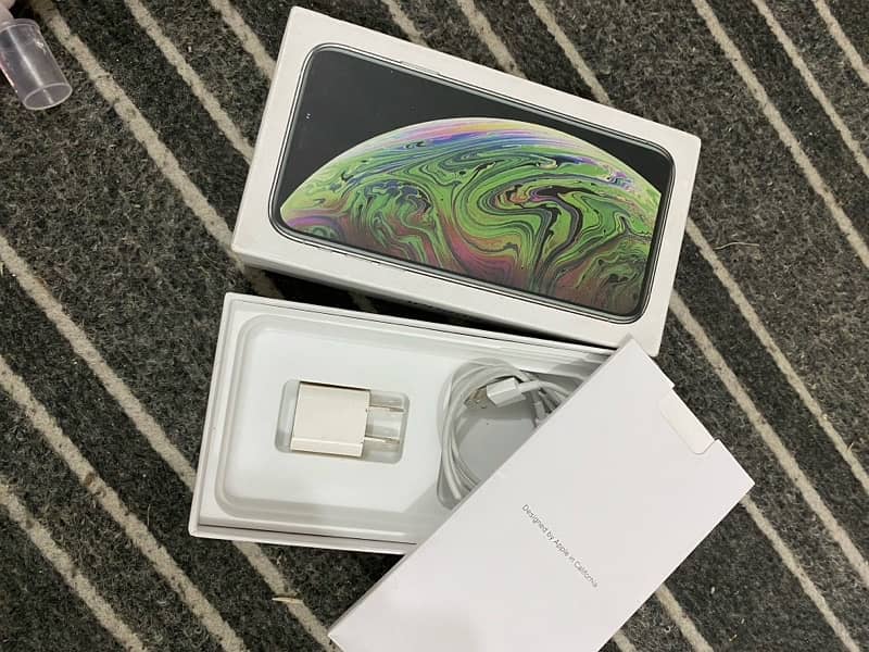 iphone xs max 256 GB 3