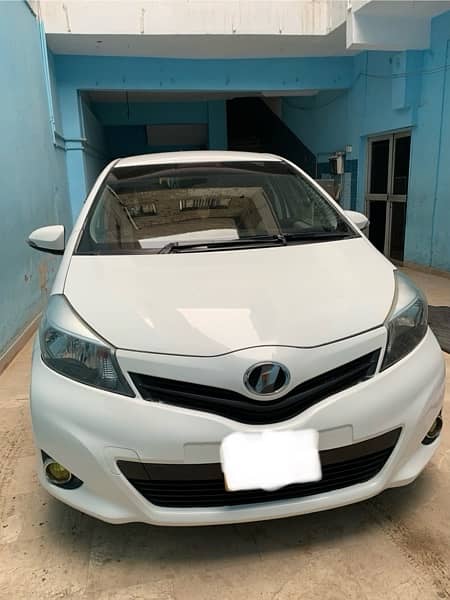 Toyota Vitz 2015 3