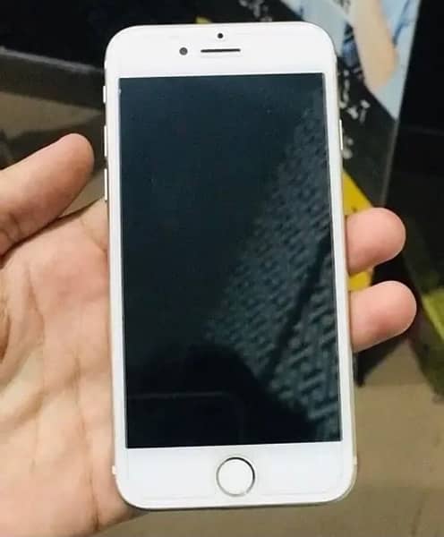 Iphone 7 lush conditon pta Aprovd 32 Urjent sale 1