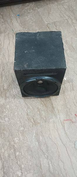 Car Sound system with amplifier 2