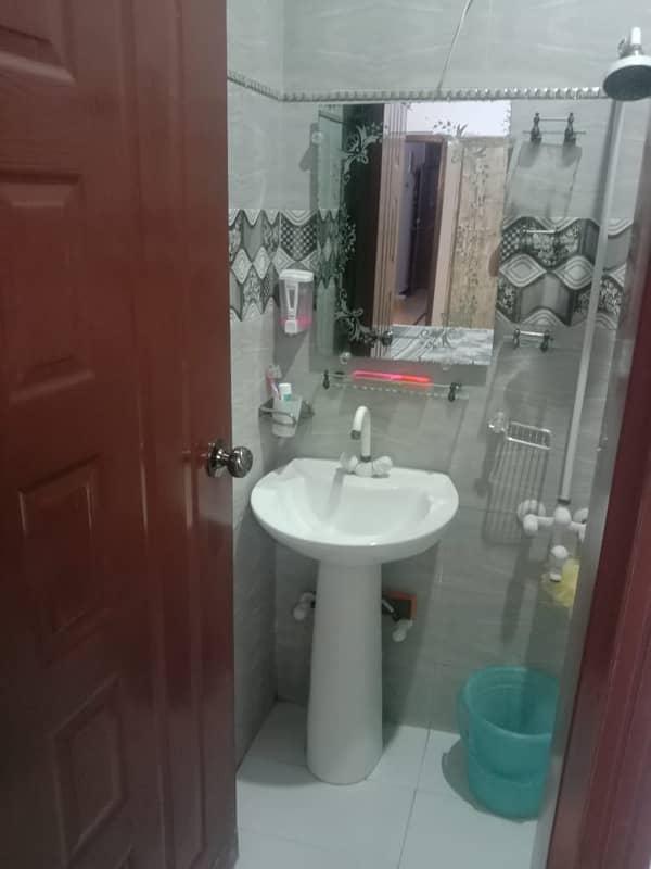 2 bed dd 100 syds flat/portion available for sale FB area blk 16 4