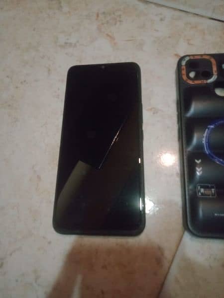 Infinix hot 10i Excellent condition 4