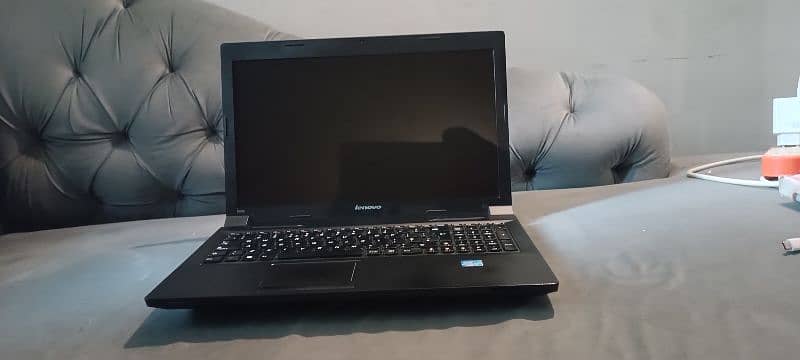 lenovo laptop 10 by 10 15.6 display i3 3rd gen 2