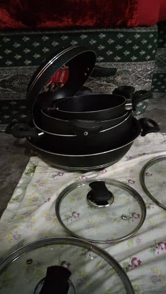 Stunning 5  Piece Non-Stick Cookware Set - Perfect for Every Kitchen 5