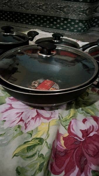 NonStick Cookware Set Pure Aluminum Cookware Set 4