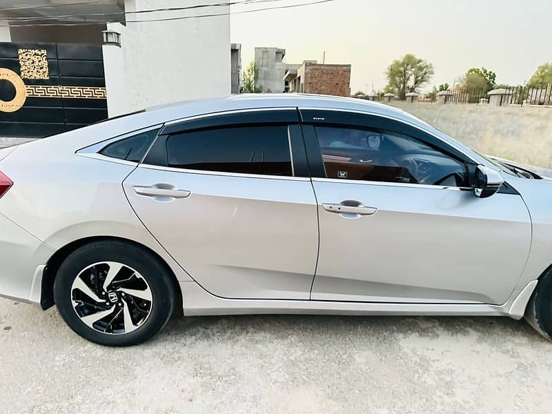 Honda Civic VTi Oriel Prosmatec UG  2017 ( Karachi Rig ) 3