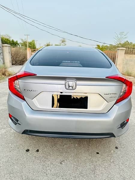 Honda Civic VTi Oriel Prosmatec UG  2017 ( Karachi Rig ) 8