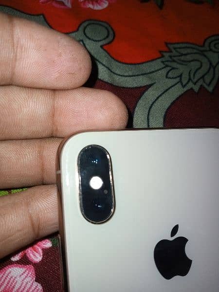 Iphone xs 64 non PTA 1