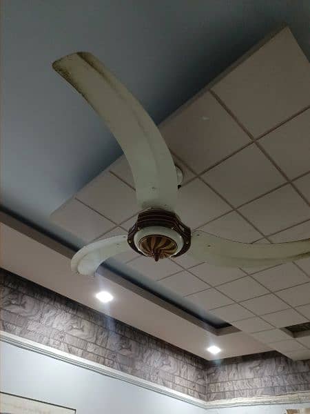 used royal imperial fan available for sale 1