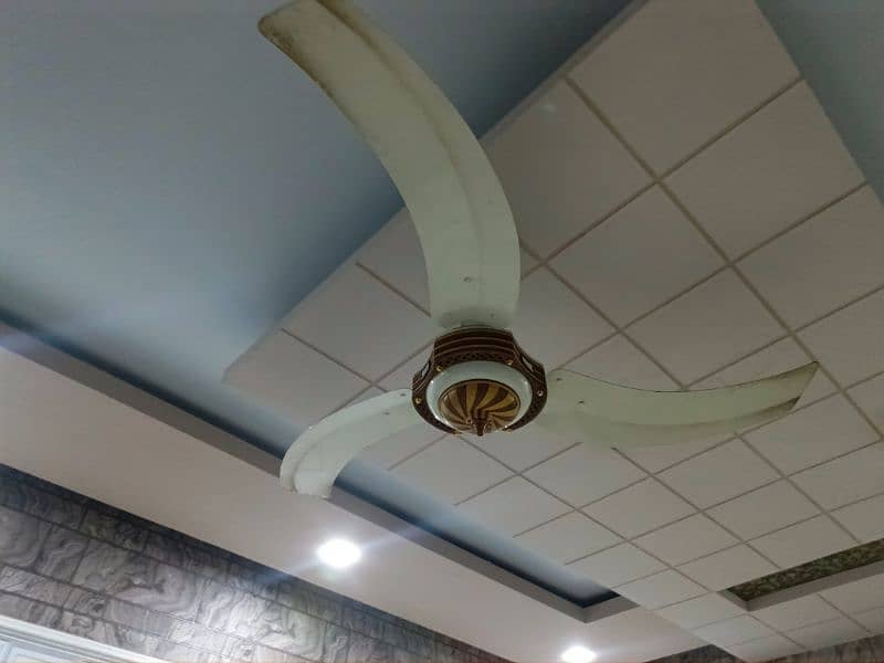 used royal imperial fan available for sale 2