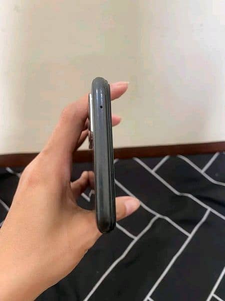 OPPO A76 4