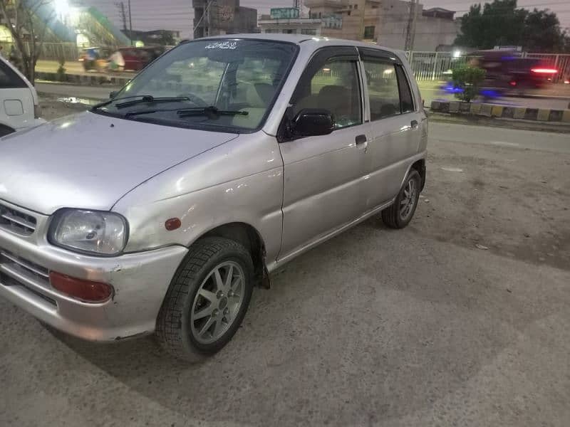 Daihatsu Cuore2003/2004. 6