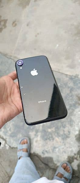 iphone xr 64 gb jv 80% bettery health water pak no any foult 4