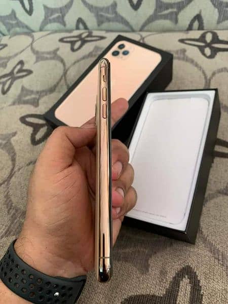 iPhone 11 pro max pta approved WhatsApp number 03254583038 7