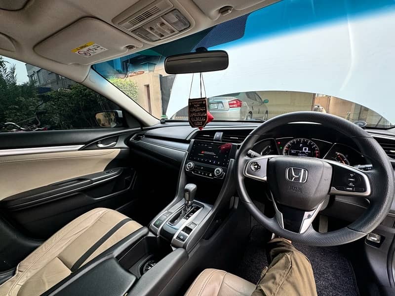 Honda Civic Oriel 2019 12