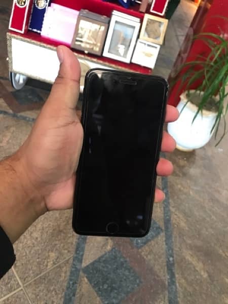 iPhone 7+ pta proved 128 Gp Betery 100 finger ok condition almost good 1