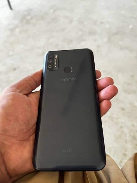 infinix hot 9 play 4/64 1