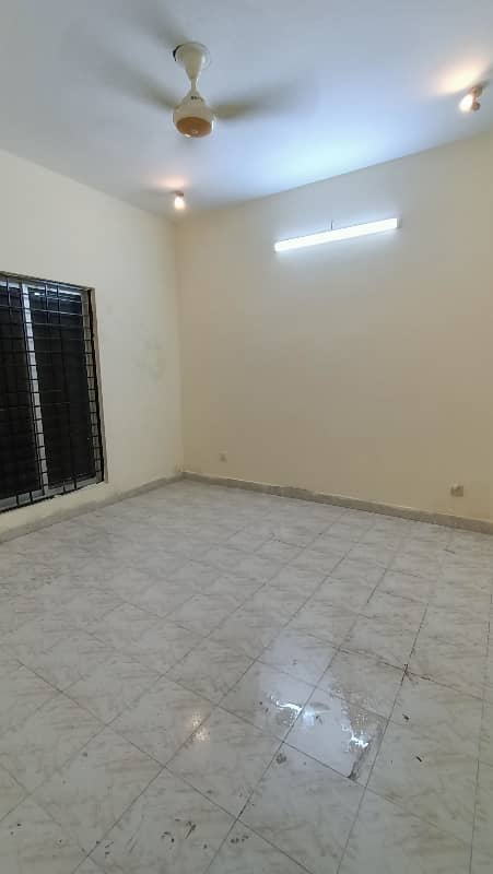 This apartment is located in awami villa 5 2