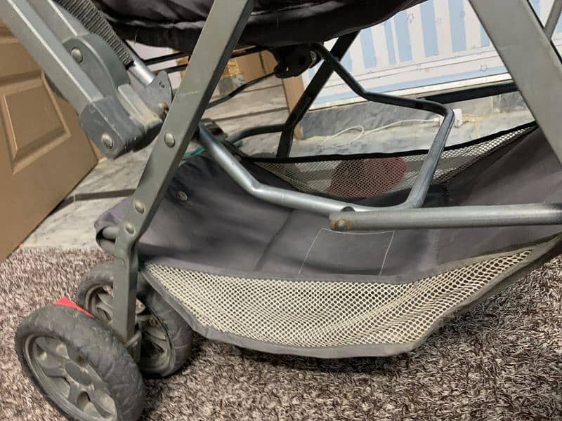 Baby pram for sale in lowest price 1