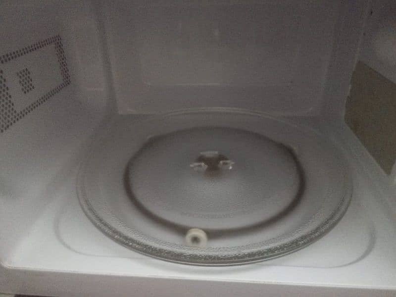 Dawlance microwave for sale. 03289652709 1