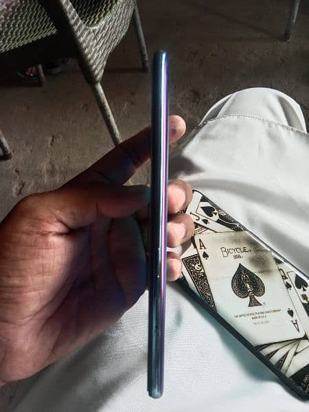 I'm selling oppo f17pro 8/128 in very good condition 03334084765 4