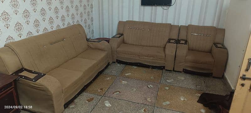 Sofa set for sale Good condition 2