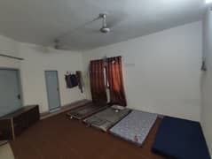 The Residence Boys Hostel Near UET, Baghbanpura Orange Line Train Stn.