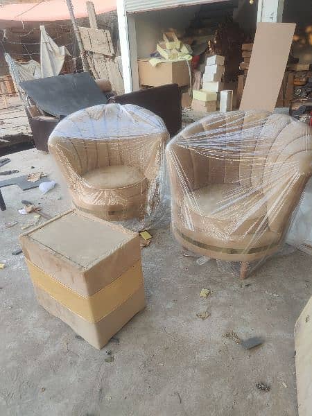 bedroom chairs available in low price 1