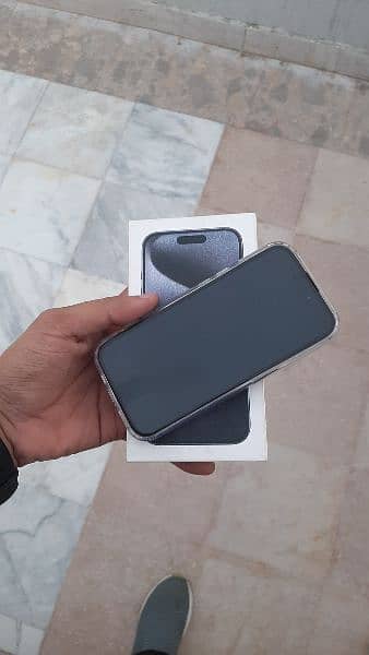 iphone 15 pro unlocked 3