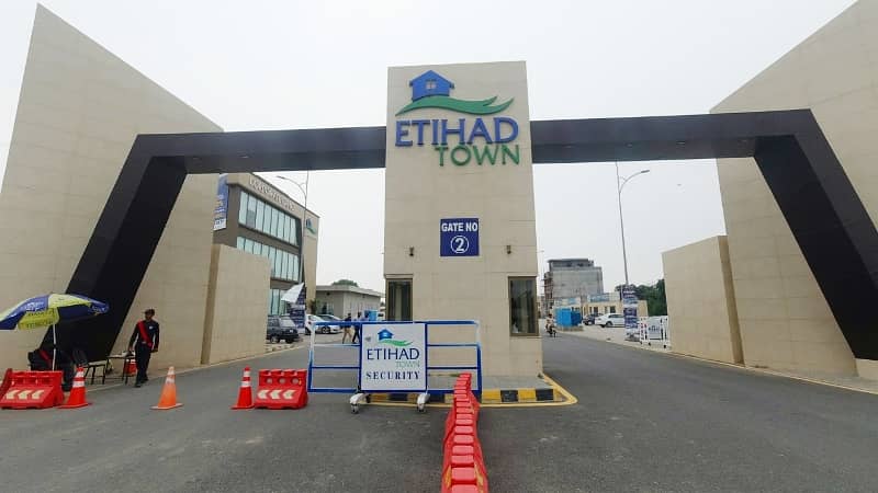 10 Marla On Ground Plot For Sale - In Etihad Town Phase 1 22