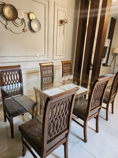 Pure wooden ploished Dining table with 6 Chairs