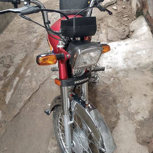 Honda cd70 red colour only 10 day use registration all panjab 4