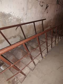 Metal Stairs, Load Bearing 153 KG With 4 Extra Staps