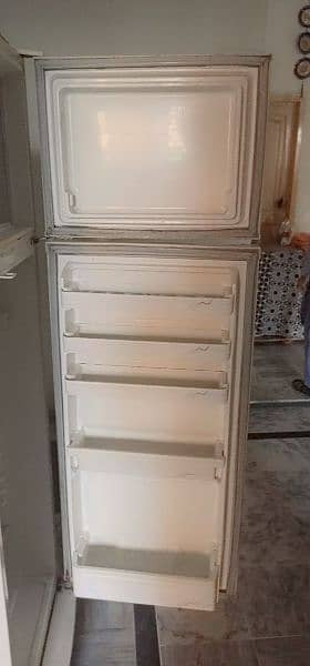 Refrigerator/ fridge for sale 2