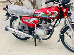 Honda 125cc model 22 by 23 full fresh conduction