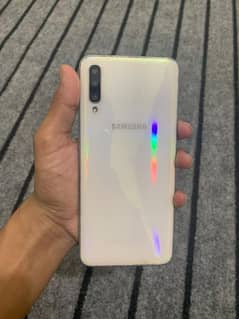 Samsung Galaxy A70 6RAM / 128GB