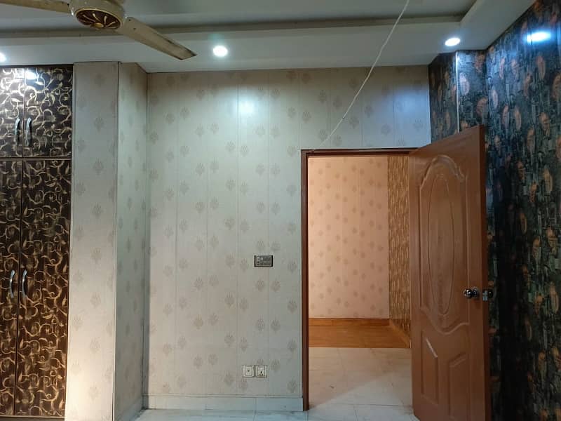 Cozy 1-Bedroom Apartment in Johar Town Phase 2, Block H3 3