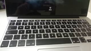 Macbook Pro 2015 8 by 256