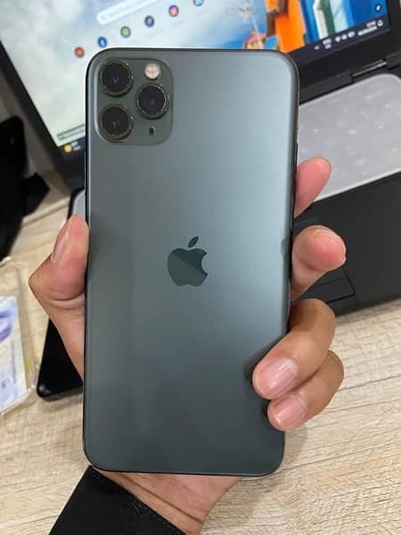 IPHONE 11 PRO MAX 4