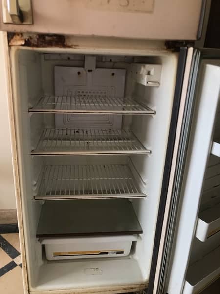 Philco Refrigerator for sale 5