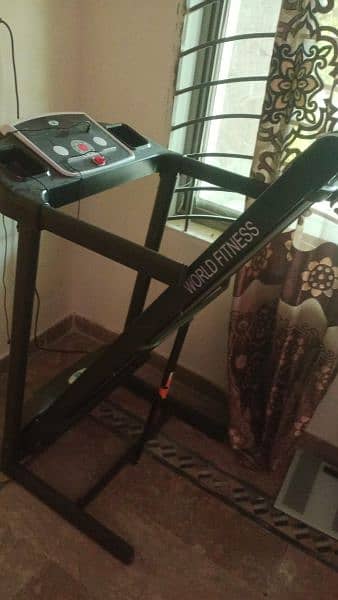 treadmill almost new for sale 1